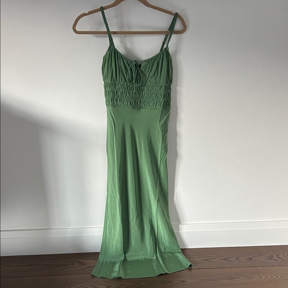 Realisation par Camille silk dress - Picture 2 of 4